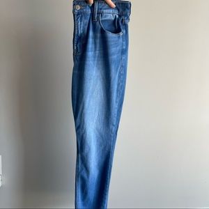 Old Navy light wash, women’s rockstar super skinny high rise jeans, Sz 10